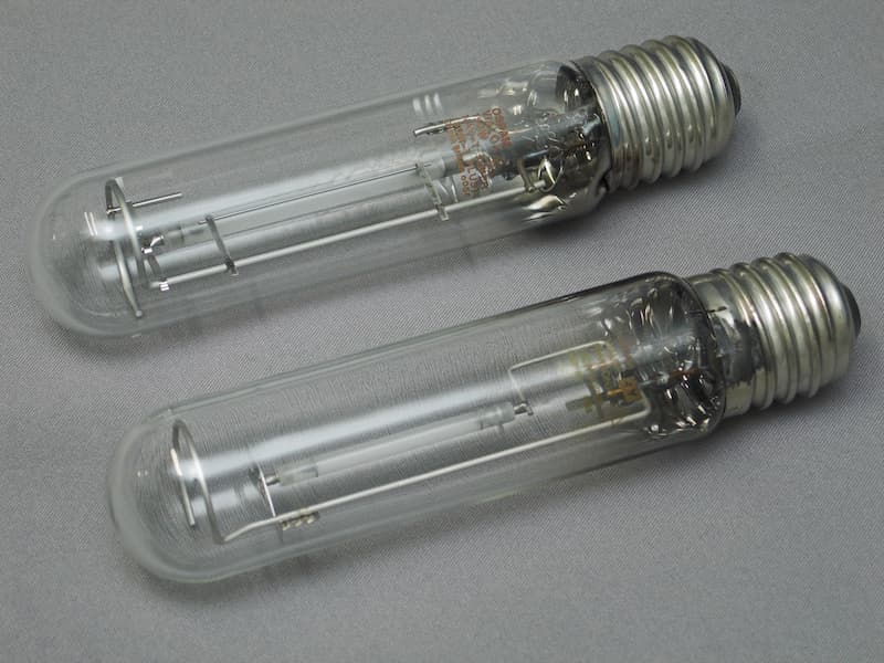 Natriumdampfhochdrucklampe-chtaube050404.jpg